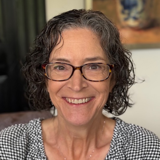Jenny Gibson, AMFT (she/her)